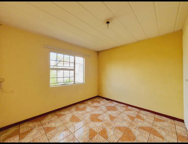 2 BEDROOM APARTMENT TO LET IN VORNA VALLEY
